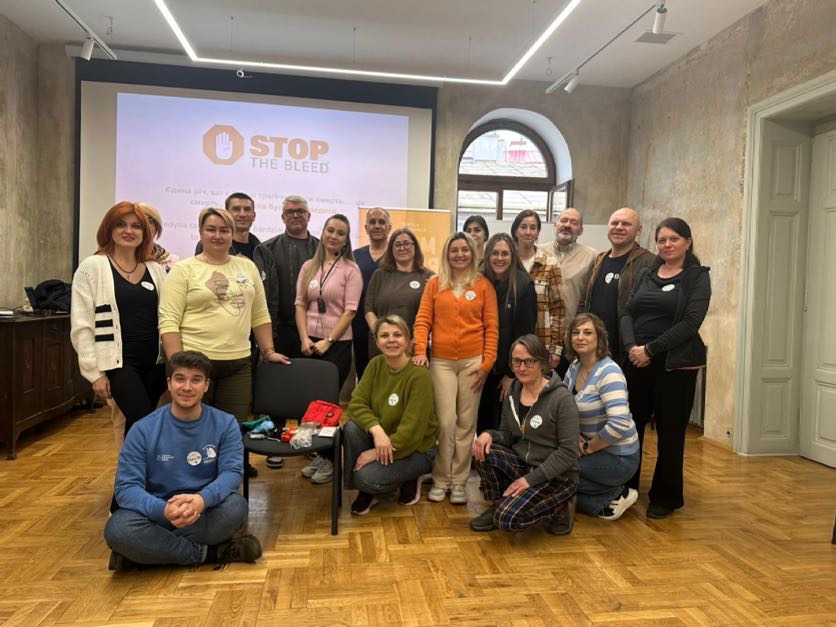 Dziękujemy Ogólnoukraińskiej Radzie Reanimacji oraz Domowi Ukraińskiemu w Warszawie za szkolenie z zatrzymywania krwotoków.